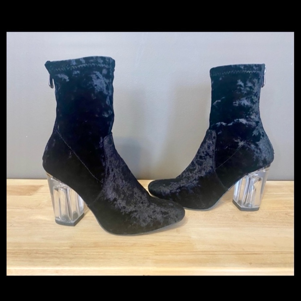 🔻SALE🔻CAPE ROBBIN🔹EXCELLENT CONDITION - Picture 2 of 8